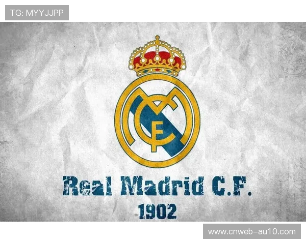 欧冠奖杯亮相柏林勃兰登堡门，启动决赛倒计时