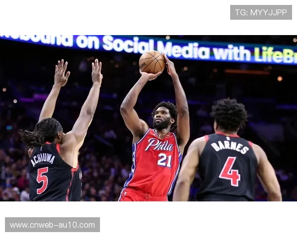 恩比德复出砍三双助76人加时取胜，回顾其与申京内线攻防对决全程